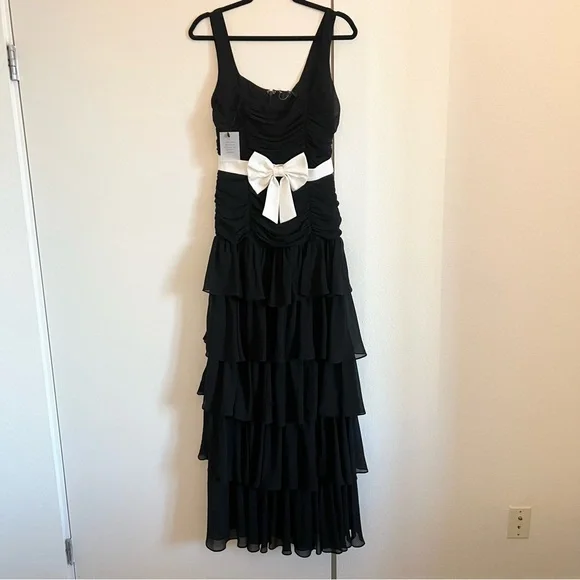 NWT! MAJORELLE Flora Gown in Black - Picture 4 of 5